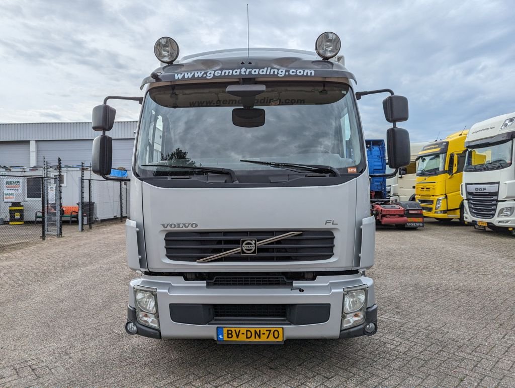 Sonstige Transporttechnik des Typs Volvo FL280 4x2 SleepCab 16T Euro5 - 6CIL - 5.60m GeslotenBak + Laadkl, Gebrauchtmaschine in Oud Gastel (Bild 9)