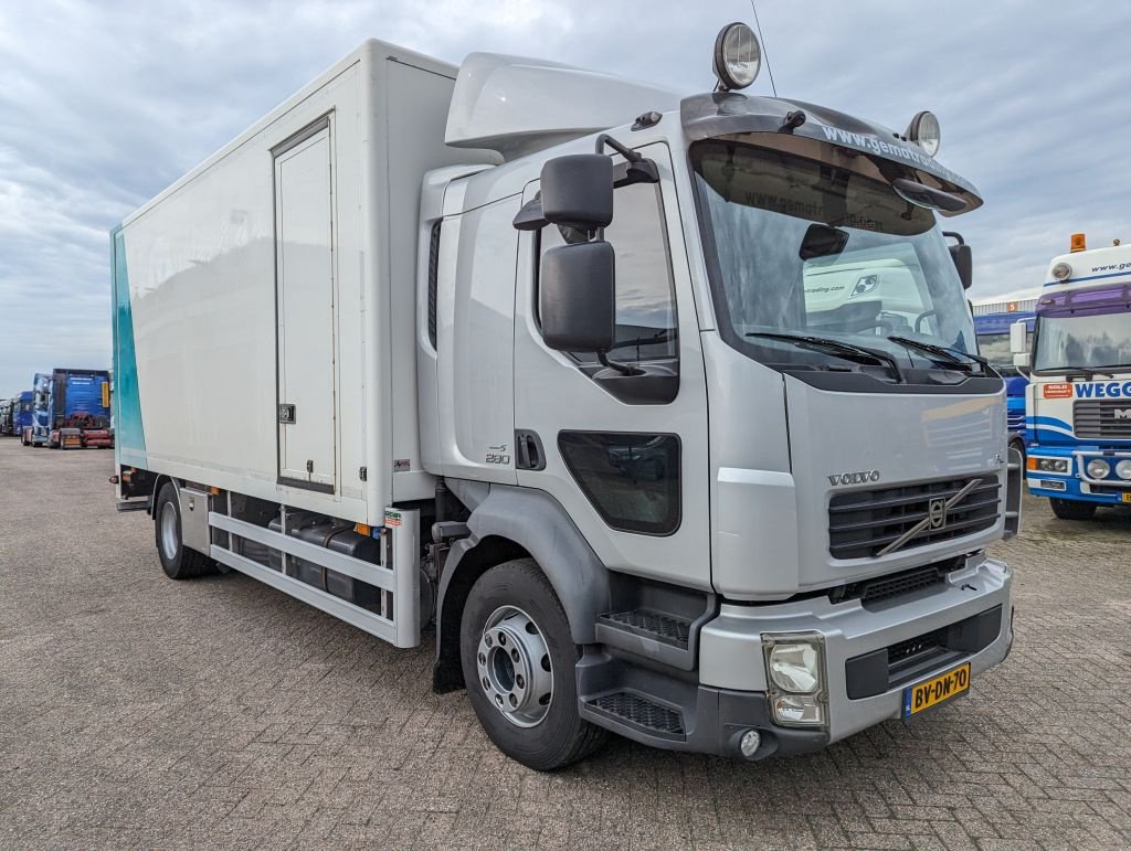 Sonstige Transporttechnik typu Volvo FL280 4x2 SleepCab 16T Euro5 - 6CIL - 5.60m GeslotenBak + Laadkl, Gebrauchtmaschine v Oud Gastel (Obrázek 3)