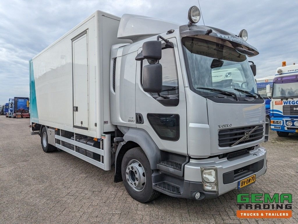 Sonstige Transporttechnik от тип Volvo FL280 4x2 SleepCab 16T Euro5 6CIL - 5.60m GeslotenBak + Laadklep, Gebrauchtmaschine в Oud Gastel (Снимка 3)