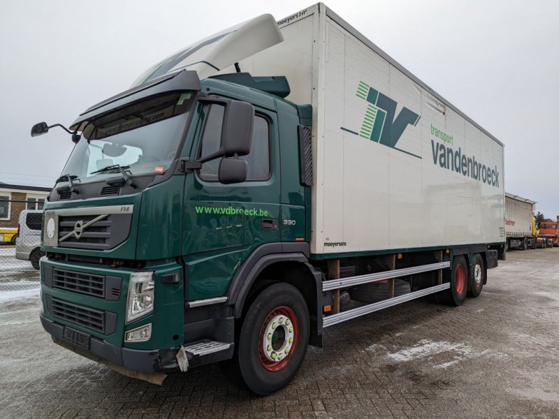 Sonstige Transporttechnik Türe ait Volvo FM330 6x2 Daycab Euro5 - Gesloten bak 9M + Dhollandia laadklep 2, Gebrauchtmaschine içinde Oud Gastel (resim 1)