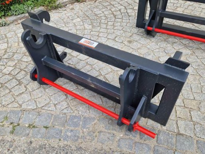 Sonstiger Baggerzubehör typu Big Dutchman Adapter Euro auf Manitou Aufnahme, Neumaschine v Brunn an der Wild (Obrázek 1)