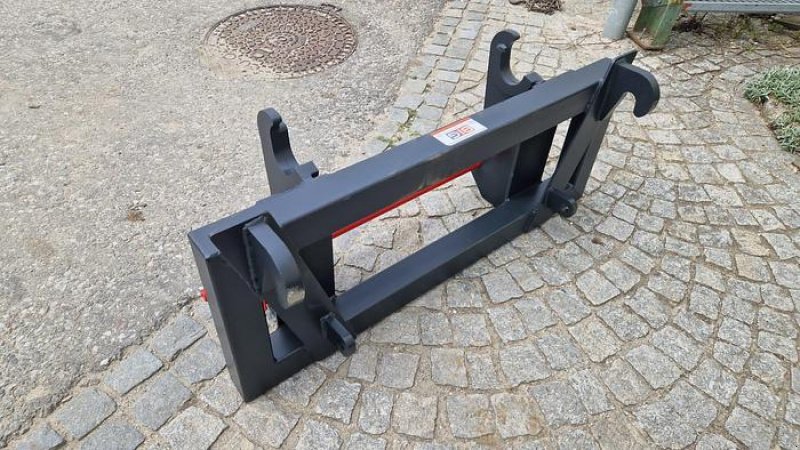 Sonstiger Baggerzubehör des Typs Big Dutchman Adapter Euro auf Manitou Aufnahme, Neumaschine in Brunn an der Wild (Bild 2)