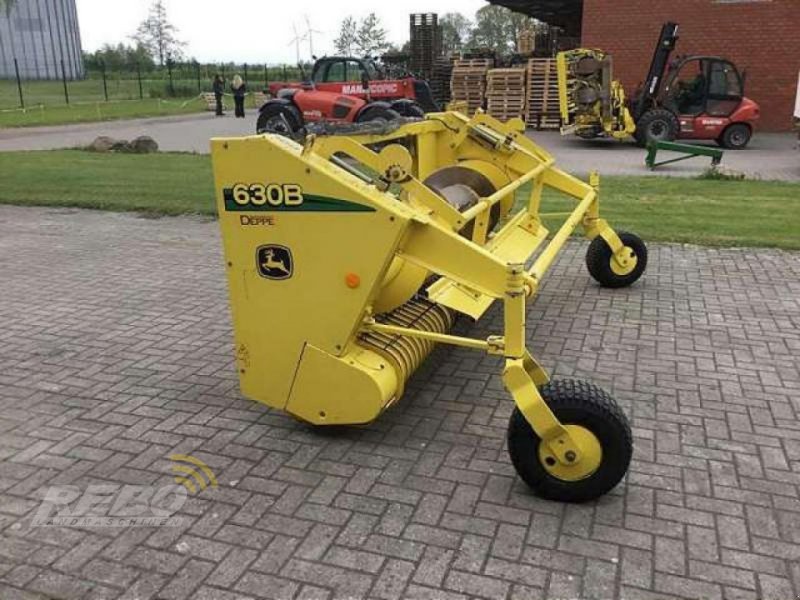 Sonstiges Mähdrescherzubehör du type John Deere 630 B, Gebrauchtmaschine en Bordelum (Photo 3)