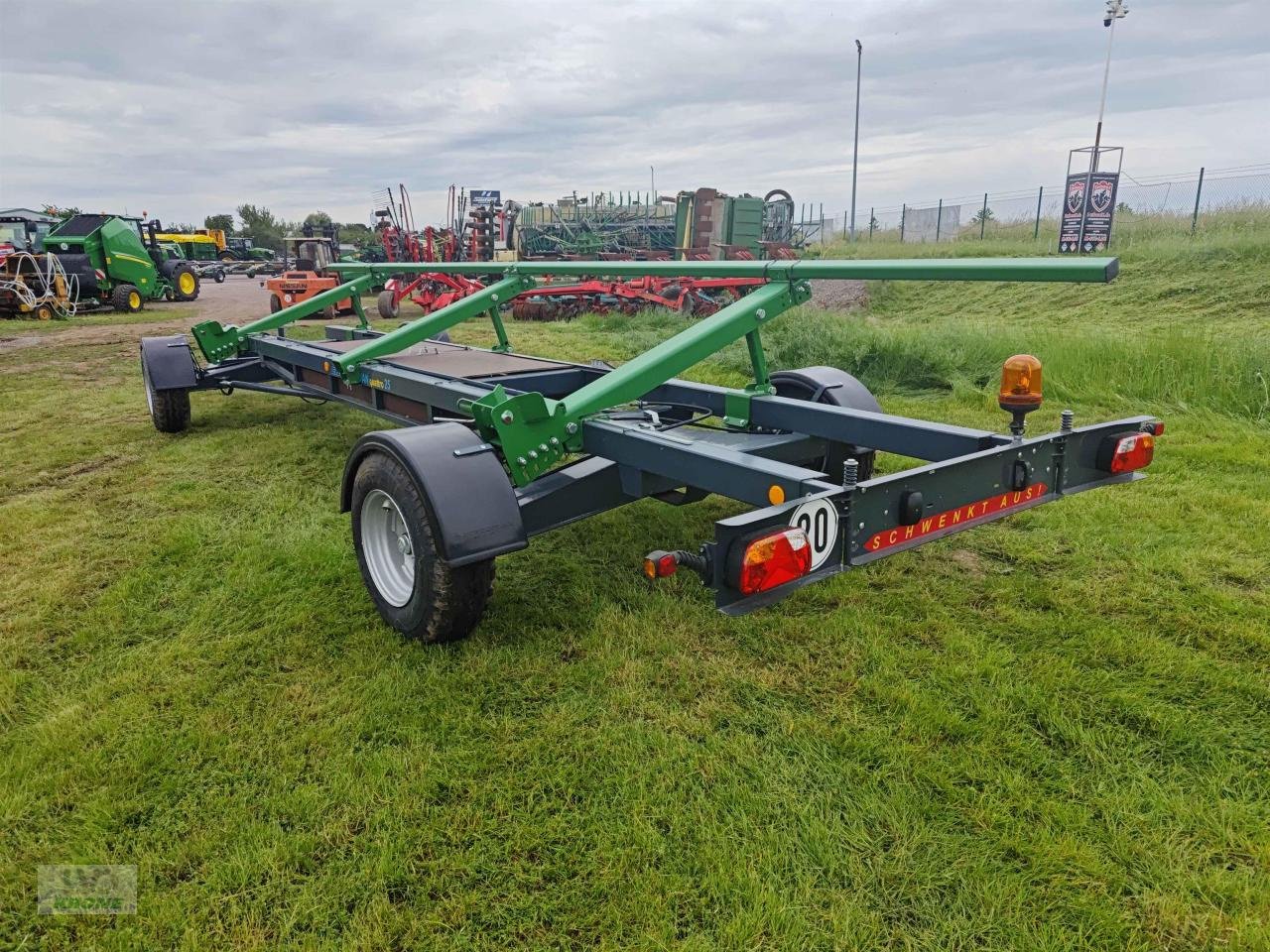 Sonstiges Mähdrescherzubehör tipa Tam Leguan Quattro 25ft, Gebrauchtmaschine u Zorbau (Slika 3)