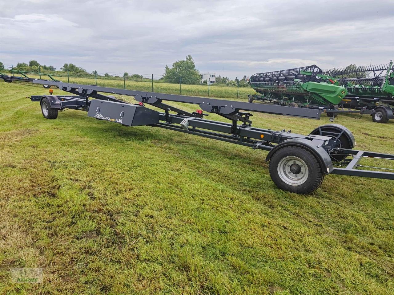 Sonstiges Mähdrescherzubehör van het type Tam Leguan Quattro ML 30ft, Gebrauchtmaschine in Zorbau (Foto 1)