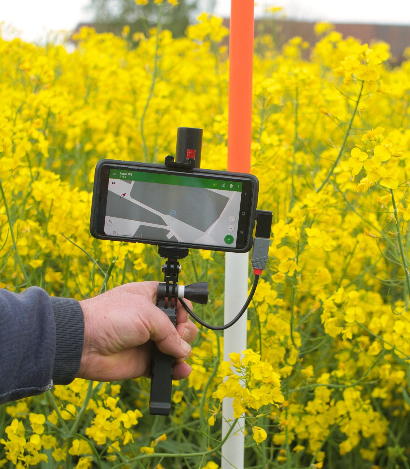 Sonstiges Precision Farming of the type GeoPos RTK- Vermessungsgerät Feldgrenzen/Grenzstein, Neumaschine in Schwendi (Picture 1)