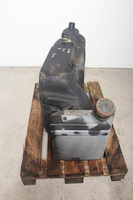 Sonstiges Traktorzubehör a típus Case IH 5140 Dieseltank / Fuel Tank, Gebrauchtmaschine ekkor: Viborg (Kép 2)