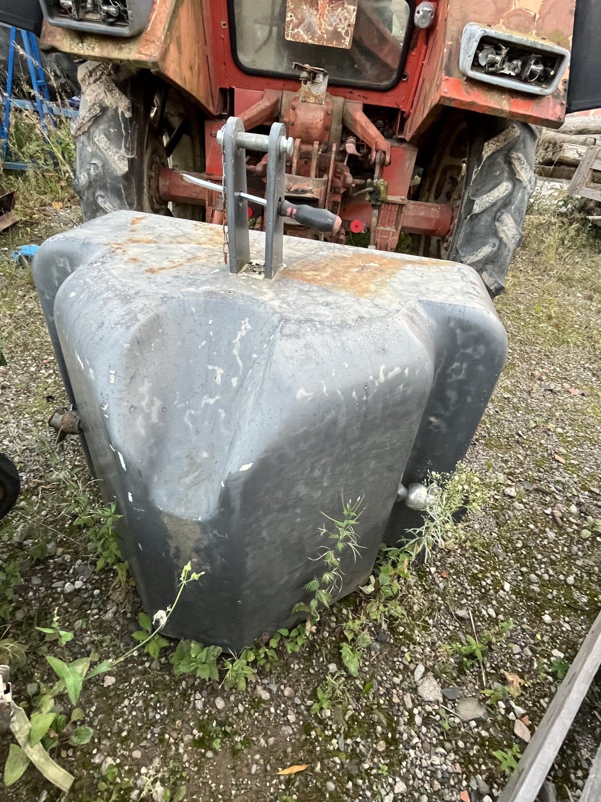 Sonstiges Traktorzubehör of the type CLAAS Frontgewicht, Gebrauchtmaschine in Gillersheim (Picture 2)