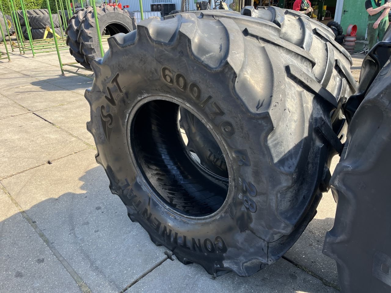 Sonstiges Traktorzubehör typu Continental 600/70R28 en 650/75R42, Gebrauchtmaschine v Baarle-Nassau (Obrázek 3)