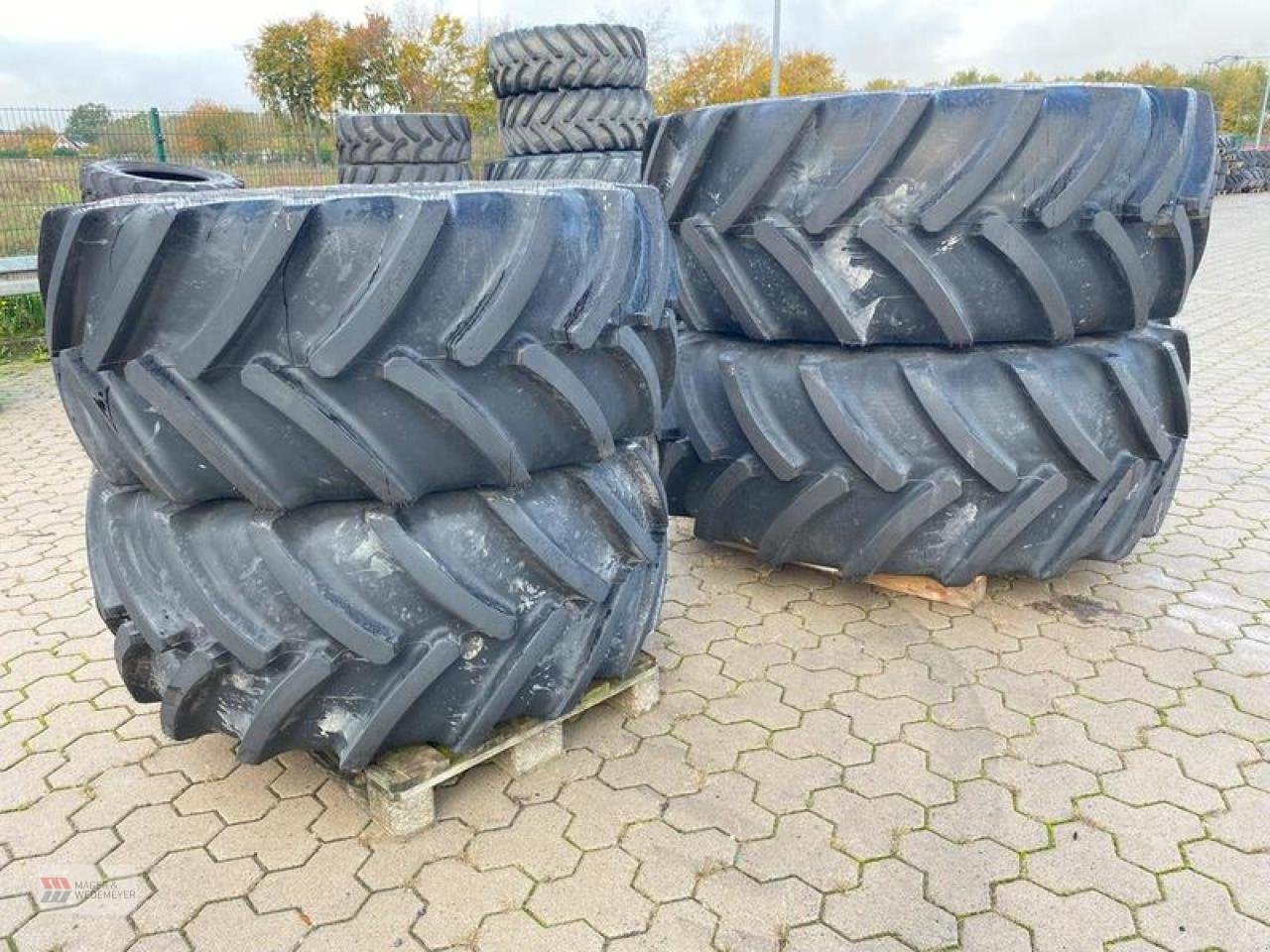 Sonstiges Traktorzubehör tipa Continental KOMPLETTRÄDER 600/65R28 &710/70R38, Neumaschine u Oyten (Slika 1)