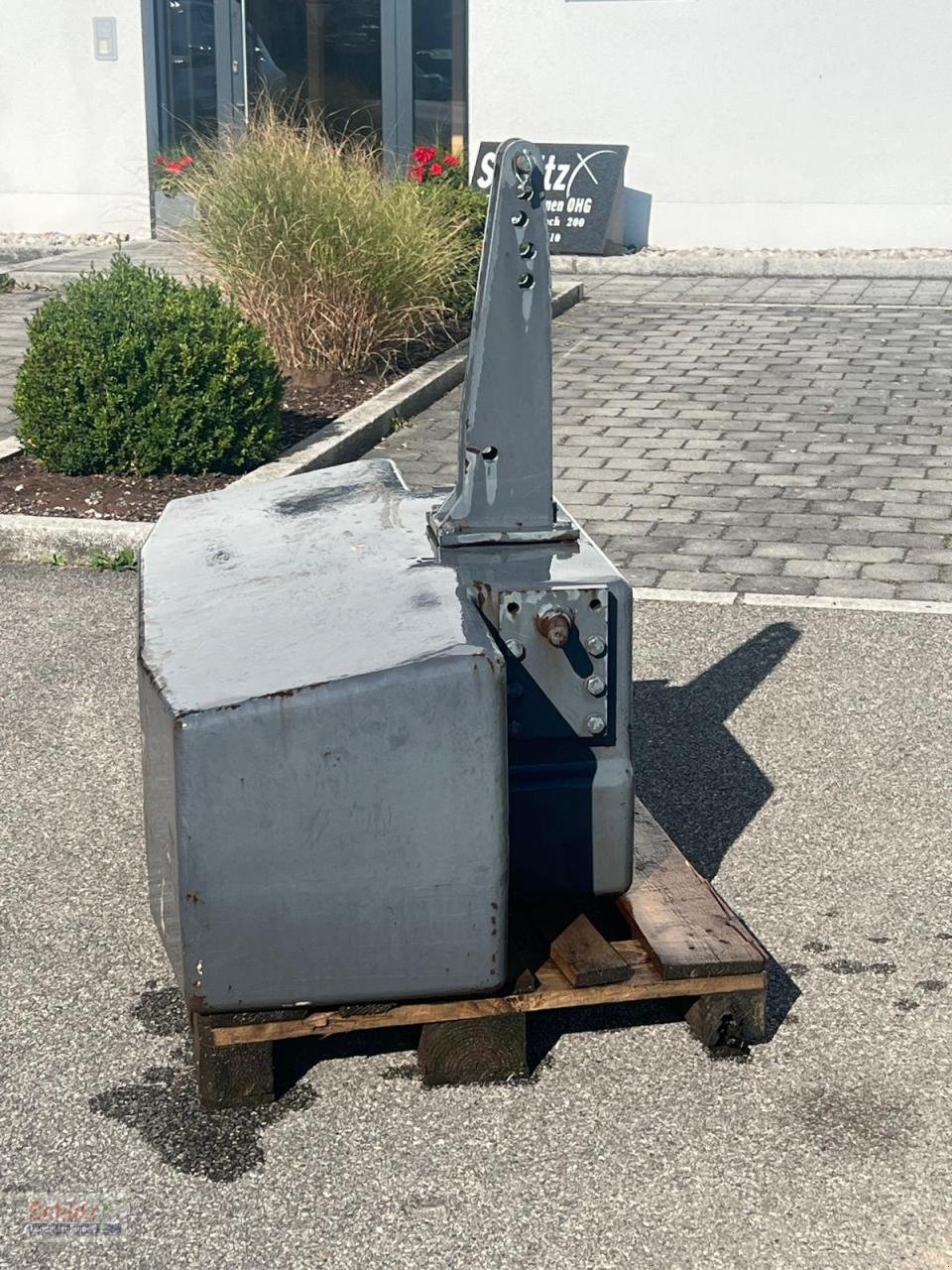 Sonstiges Traktorzubehör van het type Fendt Frontgewicht Ballast 2500 kg, Gebrauchtmaschine in Schierling (Foto 2)