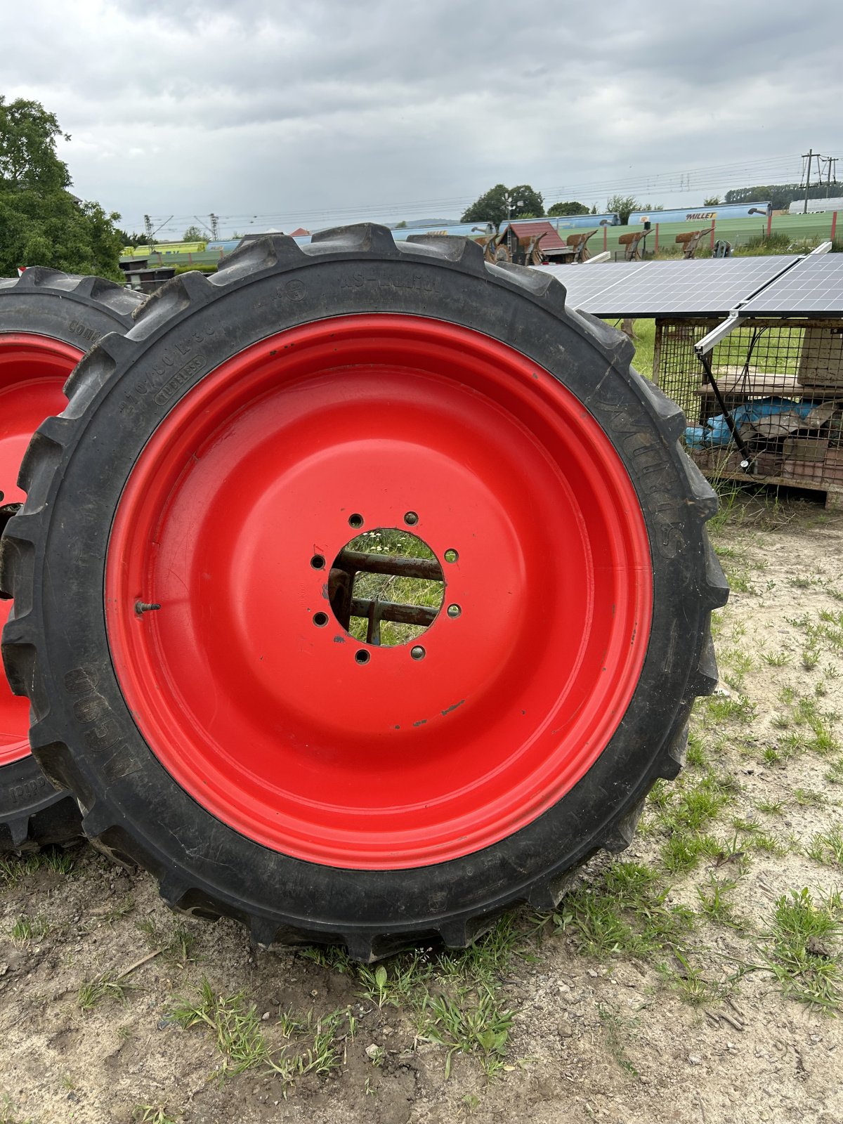 Sonstiges Traktorzubehör van het type Fendt Pflegeräder, Gebrauchtmaschine in Hohnhorst (Foto 2)