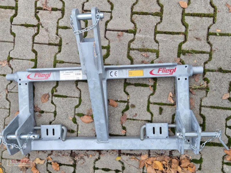 Sonstiges Traktorzubehör del tipo Fliegl Dreipunktadapter vollverzinkt, Neumaschine en Groß-Umstadt (Imagen 1)