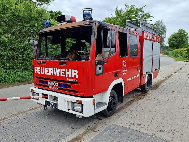 Sonstiges Traktorzubehör Türe ait Iveco Aus Feuerwehrauto 100kw, Gebrauchtmaschine içinde Honigsee (resim 8)