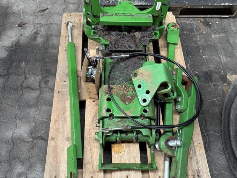 Sonstiges Traktorzubehör del tipo John Deere 6250R KOMPLET HITCH, Gebrauchtmaschine In Nørager (Immagine 1)