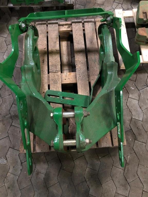 Sonstiges Traktorzubehör от тип John Deere 6R serie / 6M serie - Frontlæsser vanger, Gebrauchtmaschine в Aabenraa (Снимка 1)