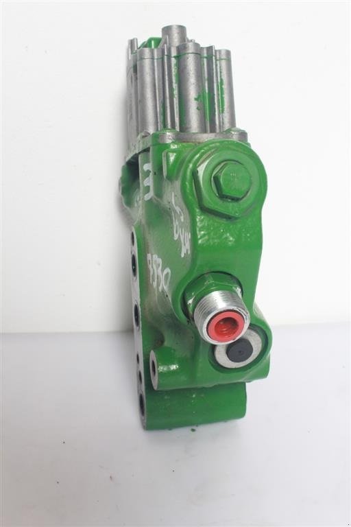 Sonstiges Traktorzubehör του τύπου John Deere 7530 Liftventil / Hydraulic Lift Valve, Gebrauchtmaschine σε Viborg (Φωτογραφία 8)