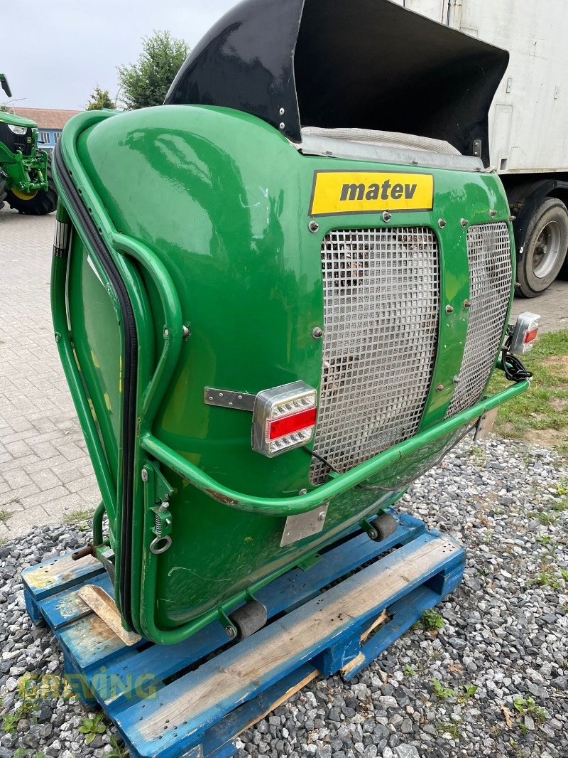 Sonstiges Traktorzubehör za tip John Deere Matev Saug-Kehrmaschine mit Schlauch / Räumschild, Gebrauchtmaschine u Wesseling-Berzdorf (Slika 7)