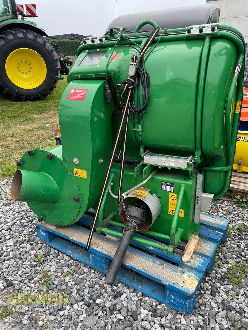 Sonstiges Traktorzubehör tip John Deere Matev Saug-Kehrmaschine mit Schlauch / Räumschild, Gebrauchtmaschine in Wesseling-Berzdorf (Poză 3)