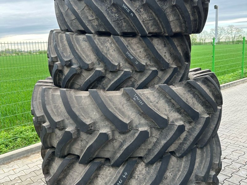 Sonstiges Traktorzubehör типа Massey Ferguson VF600/70R30+VF650/75R42, Gebrauchtmaschine в Hillerse (Фотография 1)