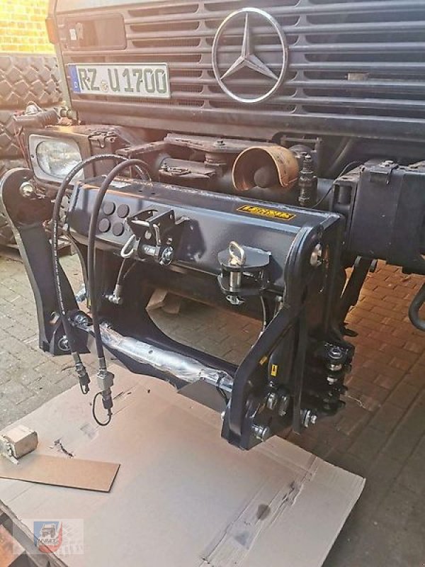 Sonstiges Traktorzubehör tip Mercedes-Benz Frontkraftheber NEU MB Trac Anbauplatte, Neumaschine in Fitzen (Poză 2)