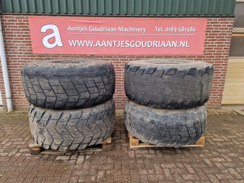 Sonstiges Traktorzubehör typu Michelin 24R20.5, Neumaschine v Goudriaan (Obrázek 1)