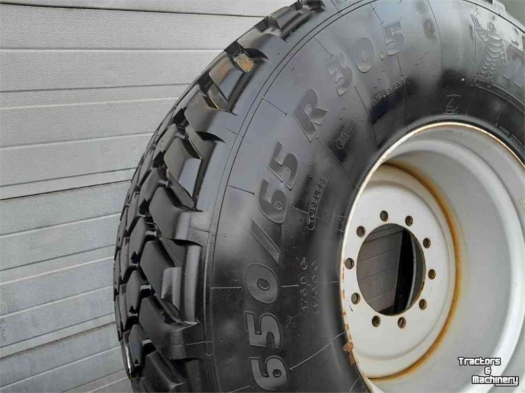 Sonstiges Traktorzubehör Türe ait Michelin 650/65xR30,5 65065305 wielen, Gebrauchtmaschine içinde Zevenaar (resim 2)