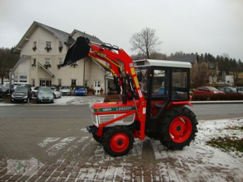 Sonstiges Traktorzubehör Türe ait motorgeräte Fritzsch GmbH Traktorkabine für Kubota Kleintraktoren L2202 / L2402 beheizbar Schlepperkabine, Neumaschine içinde Schwarzenberg (resim 1)