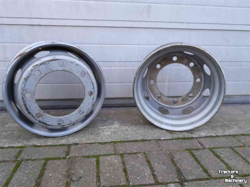 Sonstiges Traktorzubehör van het type Sonstige 6,75X17,5 Velg Iveco, Gebrauchtmaschine in Zevenaar (Foto 2)