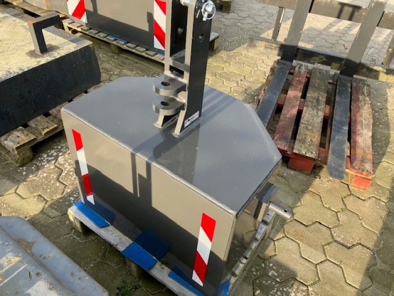 Sonstiges Traktorzubehör du type Sonstige Frontgewicht 800 Kg Grau, Gebrauchtmaschine en Preetz (Photo 1)