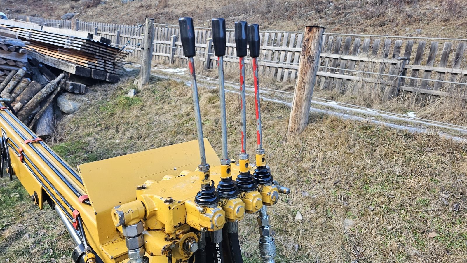 Sonstiges Traktorzubehör des Typs Sonstige Heckbagger L201, Gebrauchtmaschine in Ried im Oberinntal (Bild 2)