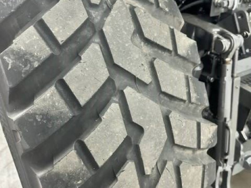 Sonstiges Traktorzubehör του τύπου Sonstige Nokian 480/80 R38 TRI2 banden gazon/straat blokprofiel, Gebrauchtmaschine σε Marknesse (Φωτογραφία 1)