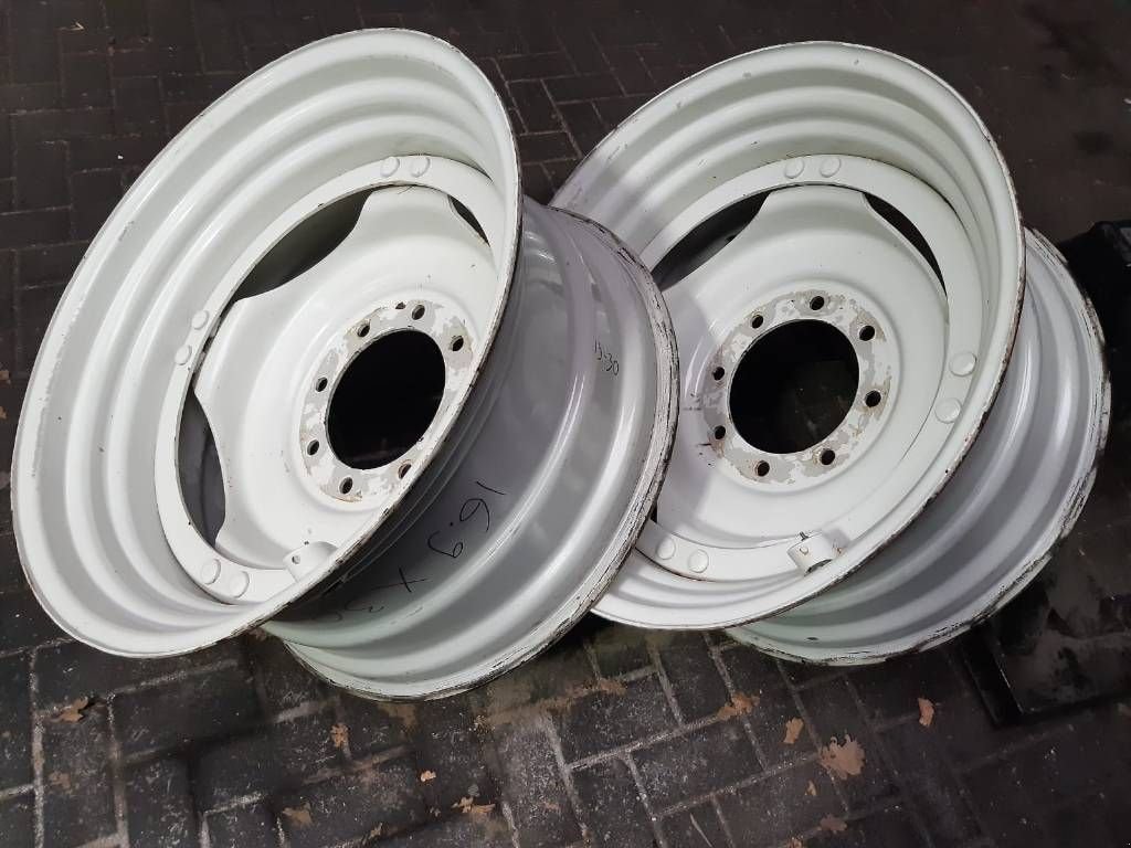 Sonstiges Traktorzubehör типа Sonstige Velg 15 X R30 220/275/8, Gebrauchtmaschine в Borne (Фотография 1)