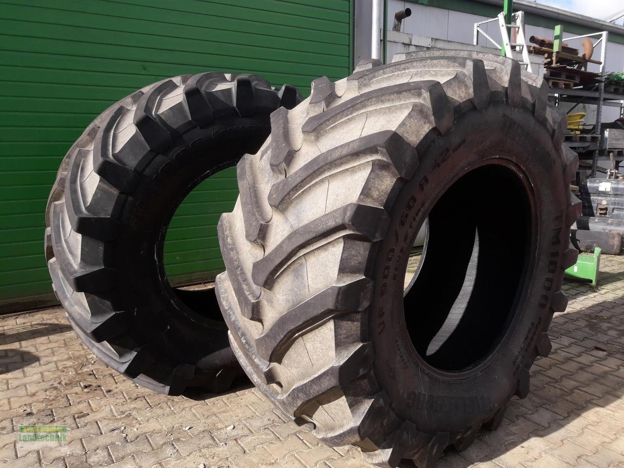 Sonstiges Traktorzubehör a típus Trelleborg 900/60R42 TM1000 PT, Neumaschine ekkor: Büren (Kép 1)