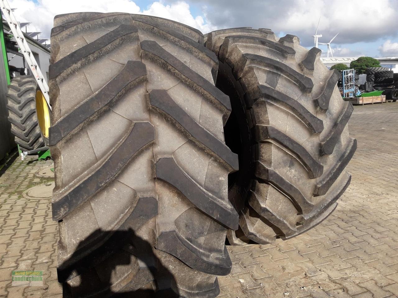 Sonstiges Traktorzubehör a típus Trelleborg 900/60R42 TM1000 PT, Neumaschine ekkor: Büren (Kép 3)