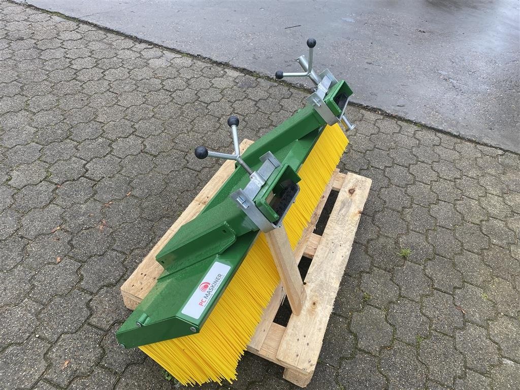 Sonstiges Zubehör del tipo Düvelsdorf Kost til pallegafler, 150 cm, Gebrauchtmaschine en Skive (Imagen 1)