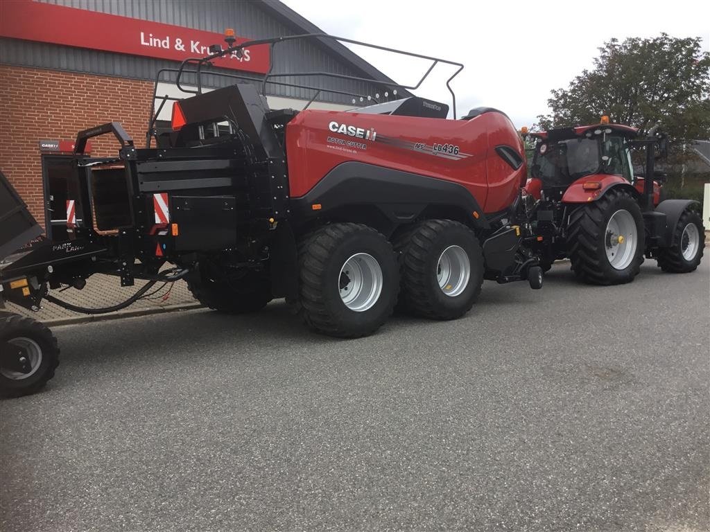 Sonstiges типа Case IH LB 436 HD med Parkland ballevogn og kun presset 9450 baller, Gebrauchtmaschine в Bredsten (Фотография 5)