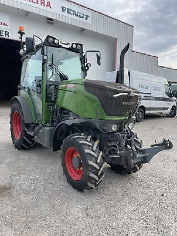 Sonstiges Türe ait Fendt 210 V, Gebrauchtmaschine içinde Carcassonne (resim 2)