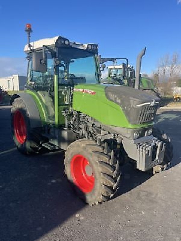 Sonstiges des Typs Fendt 211 P, Gebrauchtmaschine in Carcassonne (Bild 1)