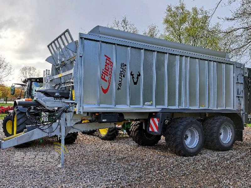 Sonstiges za tip Fliegl Gigant ASW 281 Taurus Fox, Vorführmaschine u Bordelum (Slika 1)