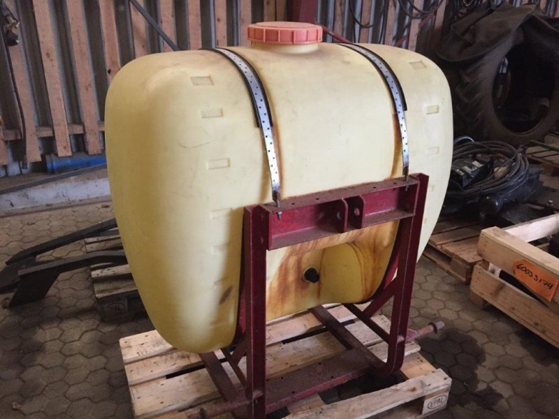 Sonstiges от тип Hardi 600 ltr. frontank, Gebrauchtmaschine в Tinglev (Снимка 1)