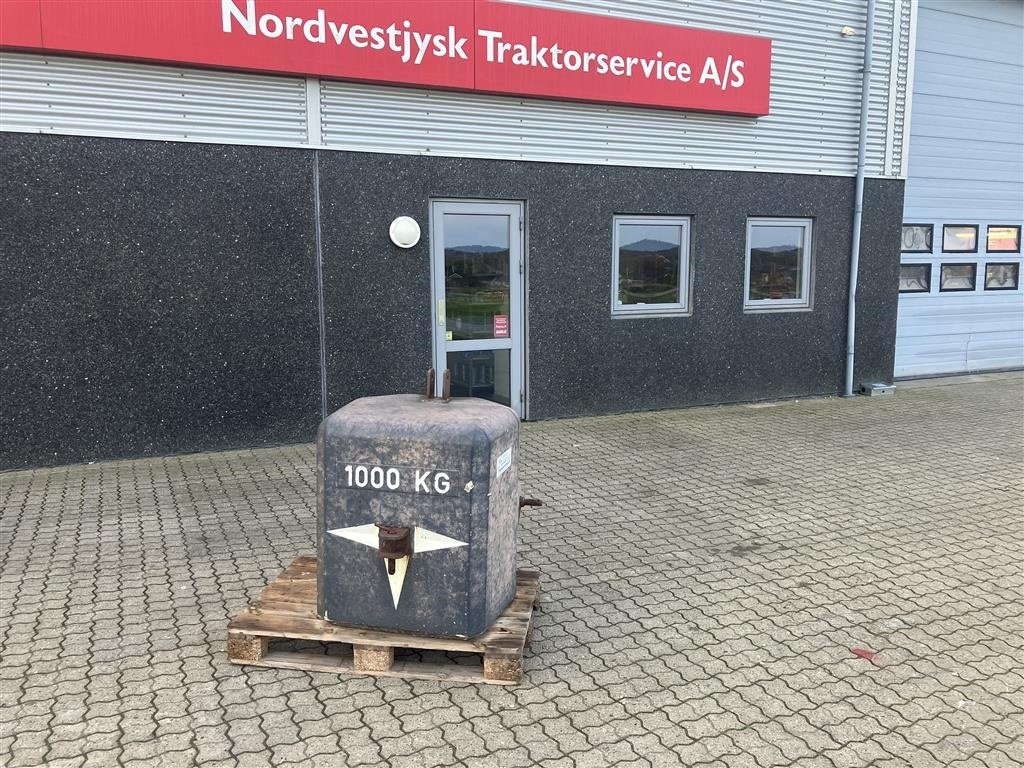 Sonstiges des Typs HE-VA 1000Kg Frontvægt, Gebrauchtmaschine in Hurup Thy (Bild 1)