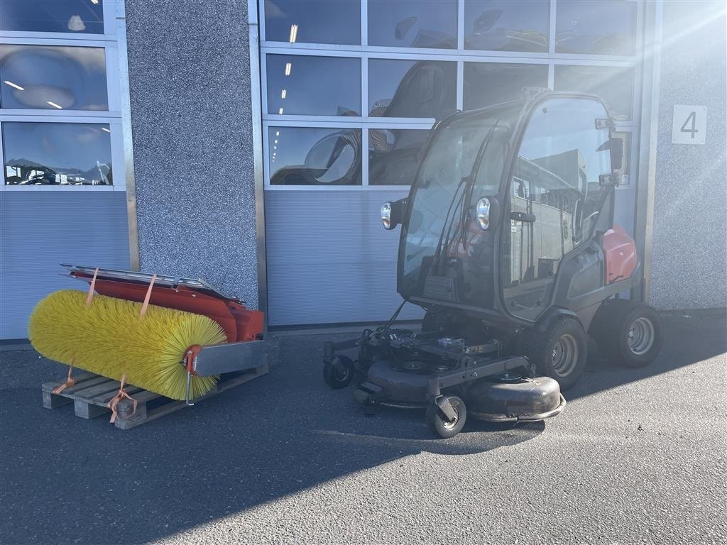 Sonstiges van het type Husqvarna P 525D med kabine Inkl. 155cm klipper og 135cm kost, Gebrauchtmaschine in Holstebro (Foto 2)