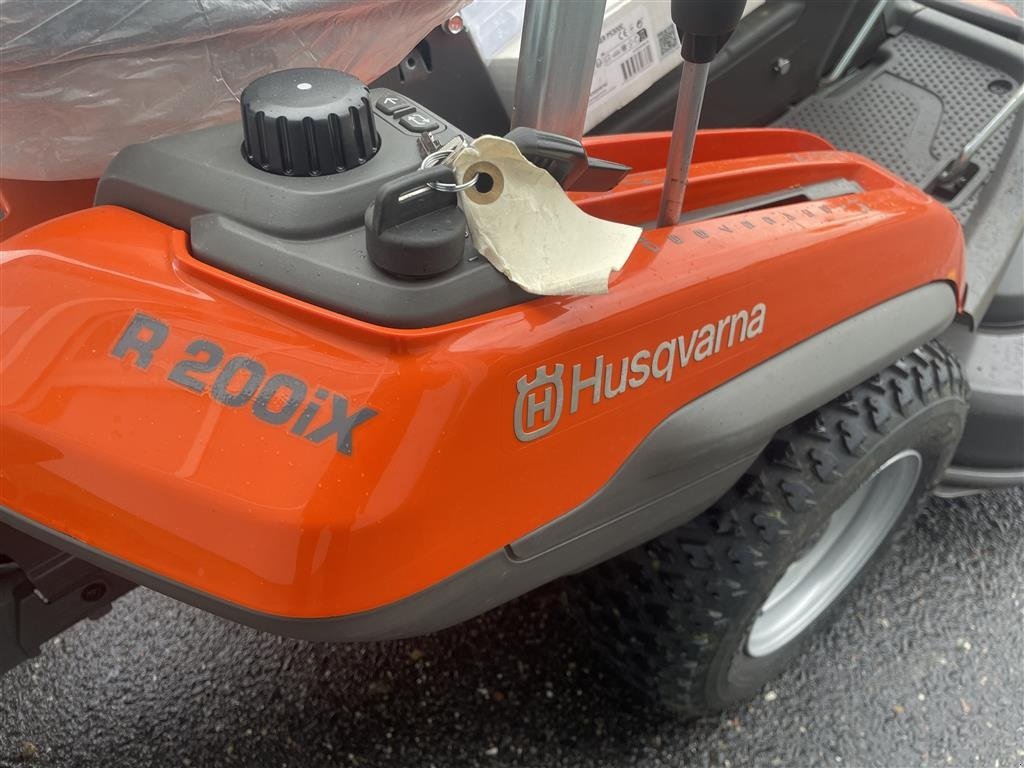 Sonstiges tip Husqvarna R200IX Inkl. lader og 103cm klippebord, Gebrauchtmaschine in Holstebro (Poză 8)