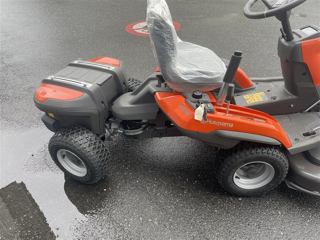 Sonstiges от тип Husqvarna R200IX Inkl. lader og 103cm klippebord, Gebrauchtmaschine в Holstebro (Снимка 4)