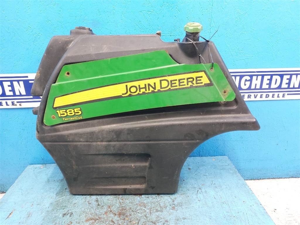 Sonstiges des Typs John Deere 1585 TerrainCut Dieseltank TCA25430, Gebrauchtmaschine in Hemmet (Bild 11)