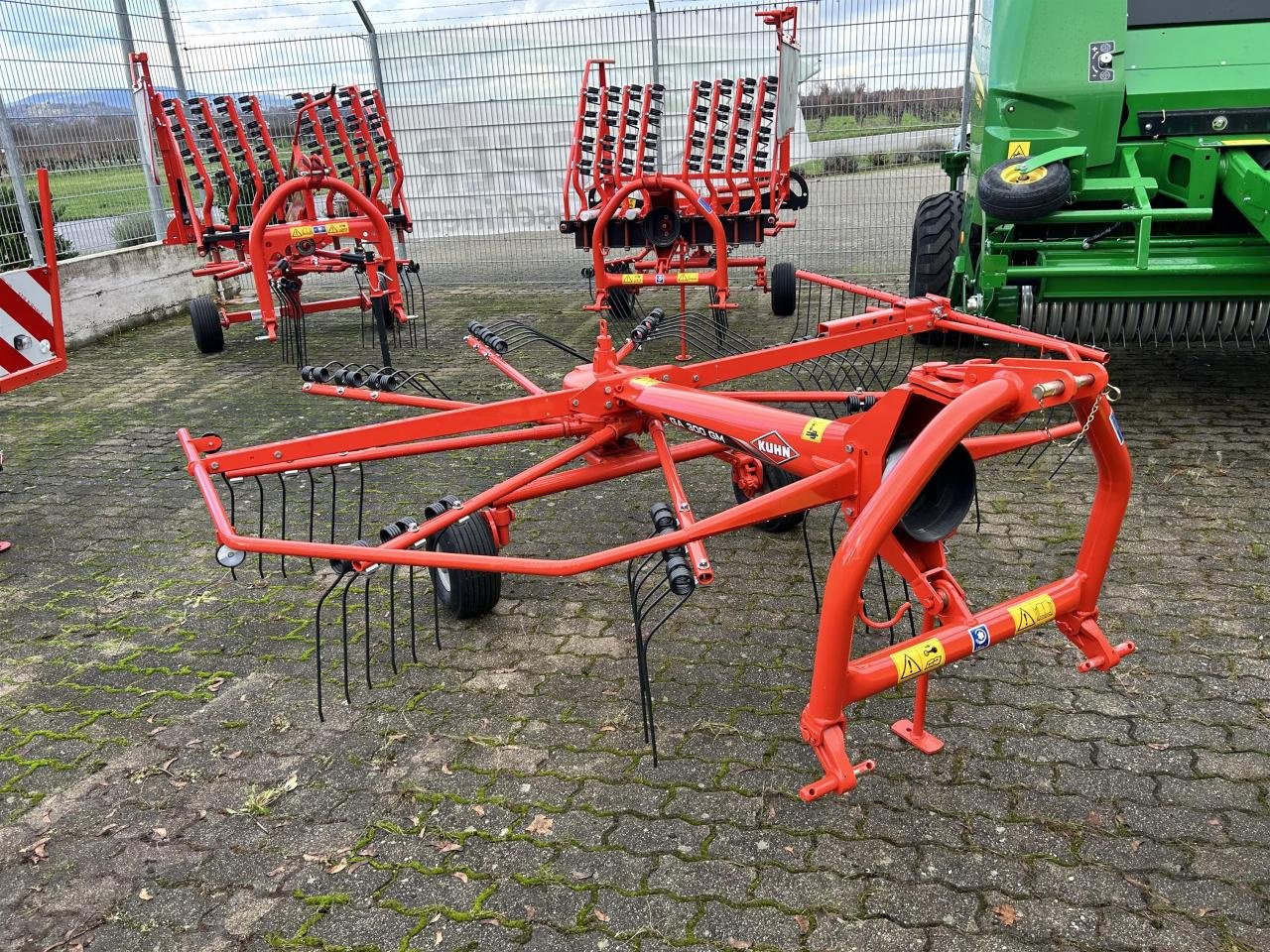 Sonstiges za tip Kuhn GA300GM-9, Neumaschine u Niederkirchen (Slika 1)