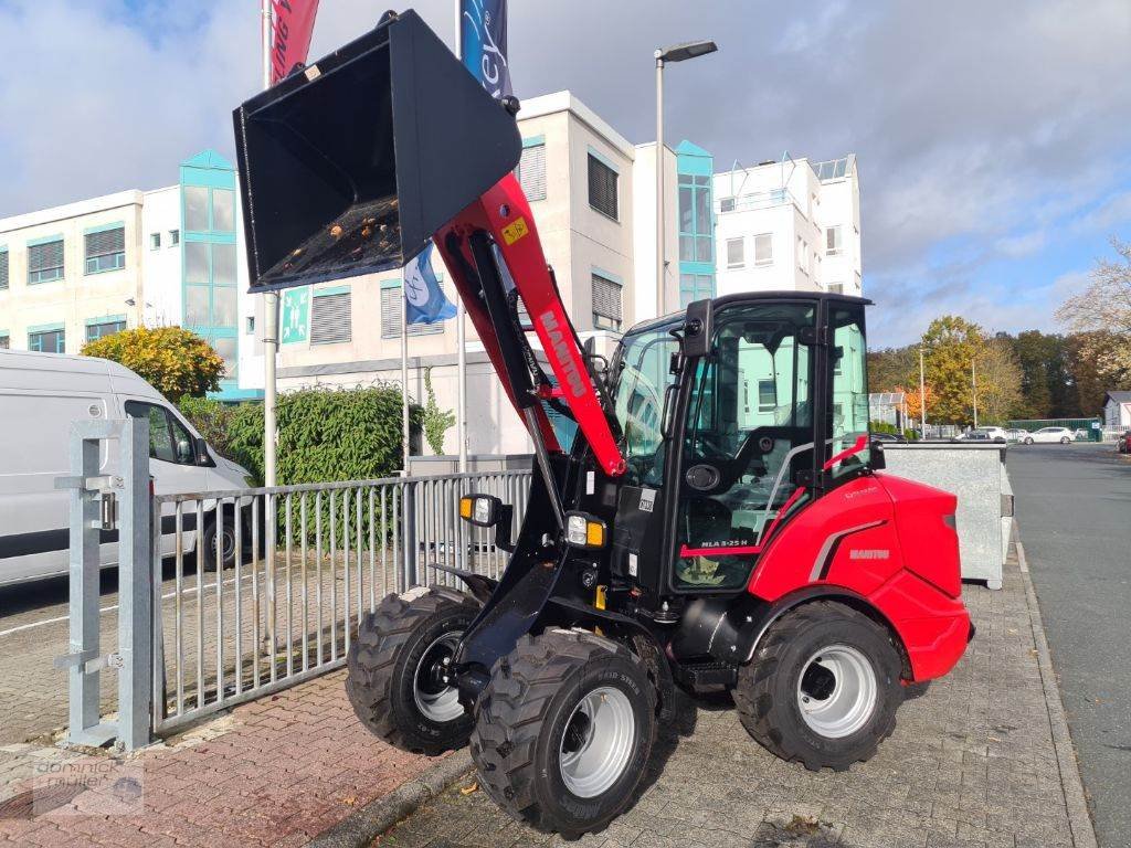 Sonstiges от тип Manitou MLA 3-25 H Classic, Gebrauchtmaschine в Friedrichsdorf (Снимка 2)