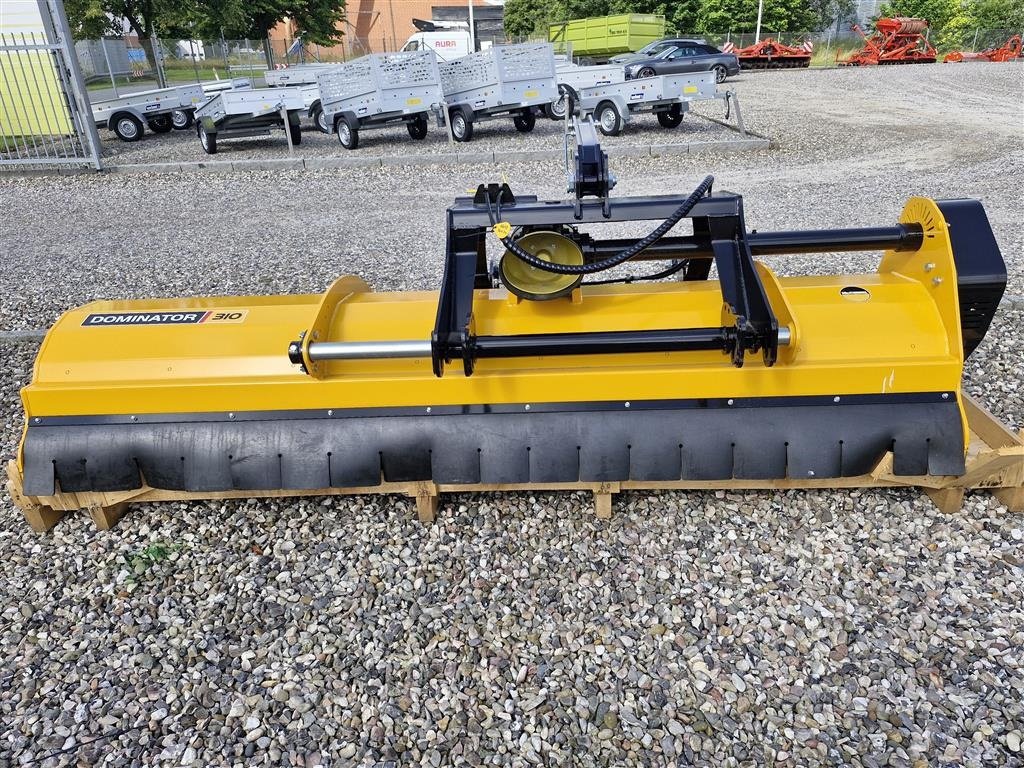 Sonstiges tipa McConnel MAGNUM DOMINATOR 310, Gebrauchtmaschine u Kjellerup (Slika 2)