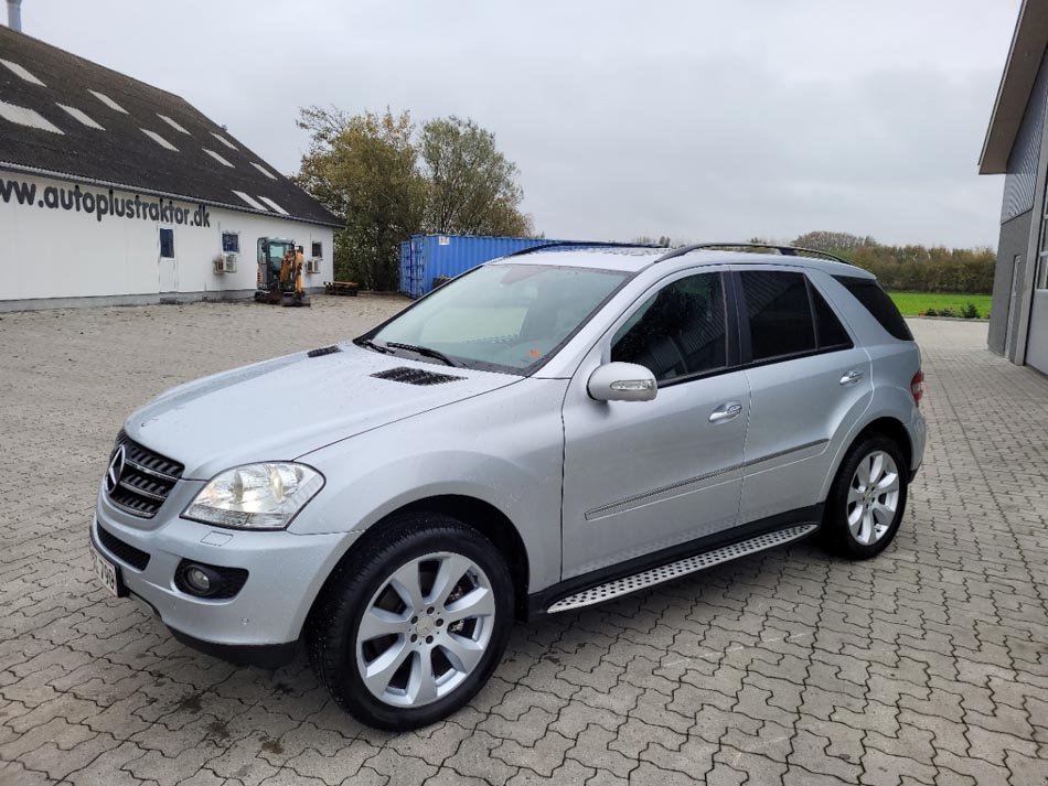 Sonstiges Türe ait Mercedes ML 320 CDI, 221 HK, Gebrauchtmaschine içinde Vrå (resim 6)